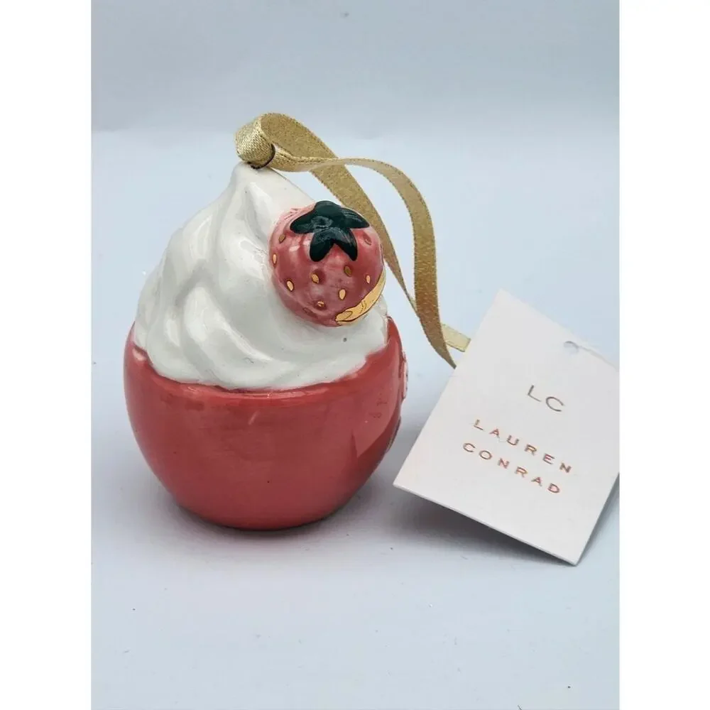🎀 Cup Of Cheer Ornament 🎀